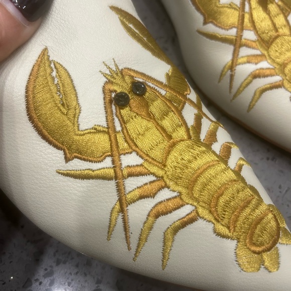 Kurt Geiger Cream and Gold Lobster Embroidered Mules - Picture 3 of 9
